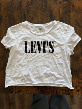 Levi's White Tee with Black Graphic